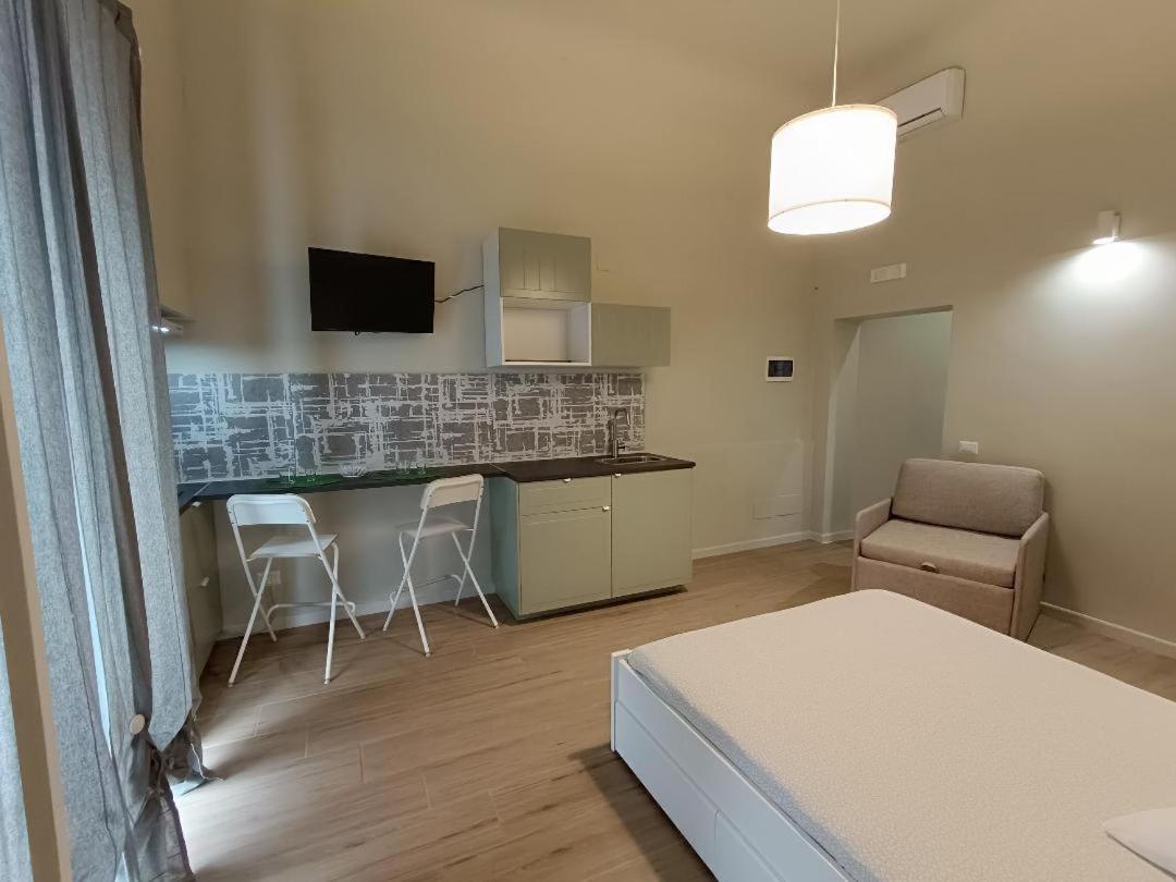 Simply House In Bari Twin Apartment Luaran gambar
