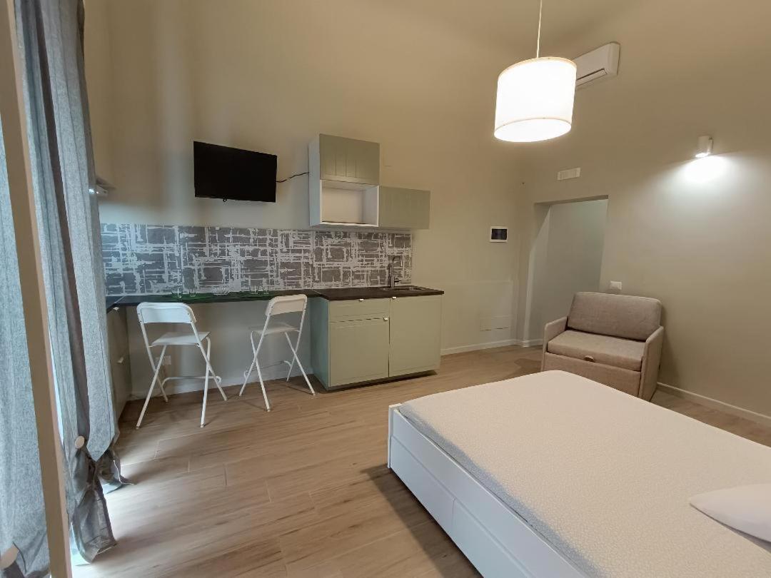 Simply House In Bari Twin Apartment Luaran gambar