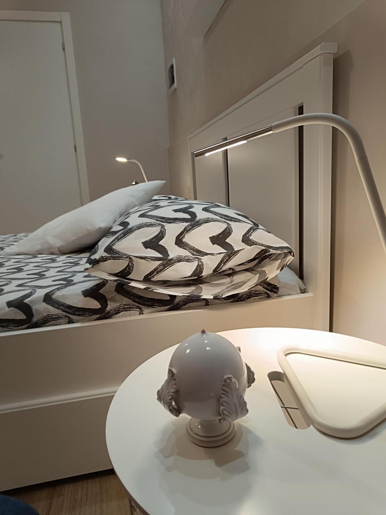 Simply House In Bari Twin Apartment Luaran gambar